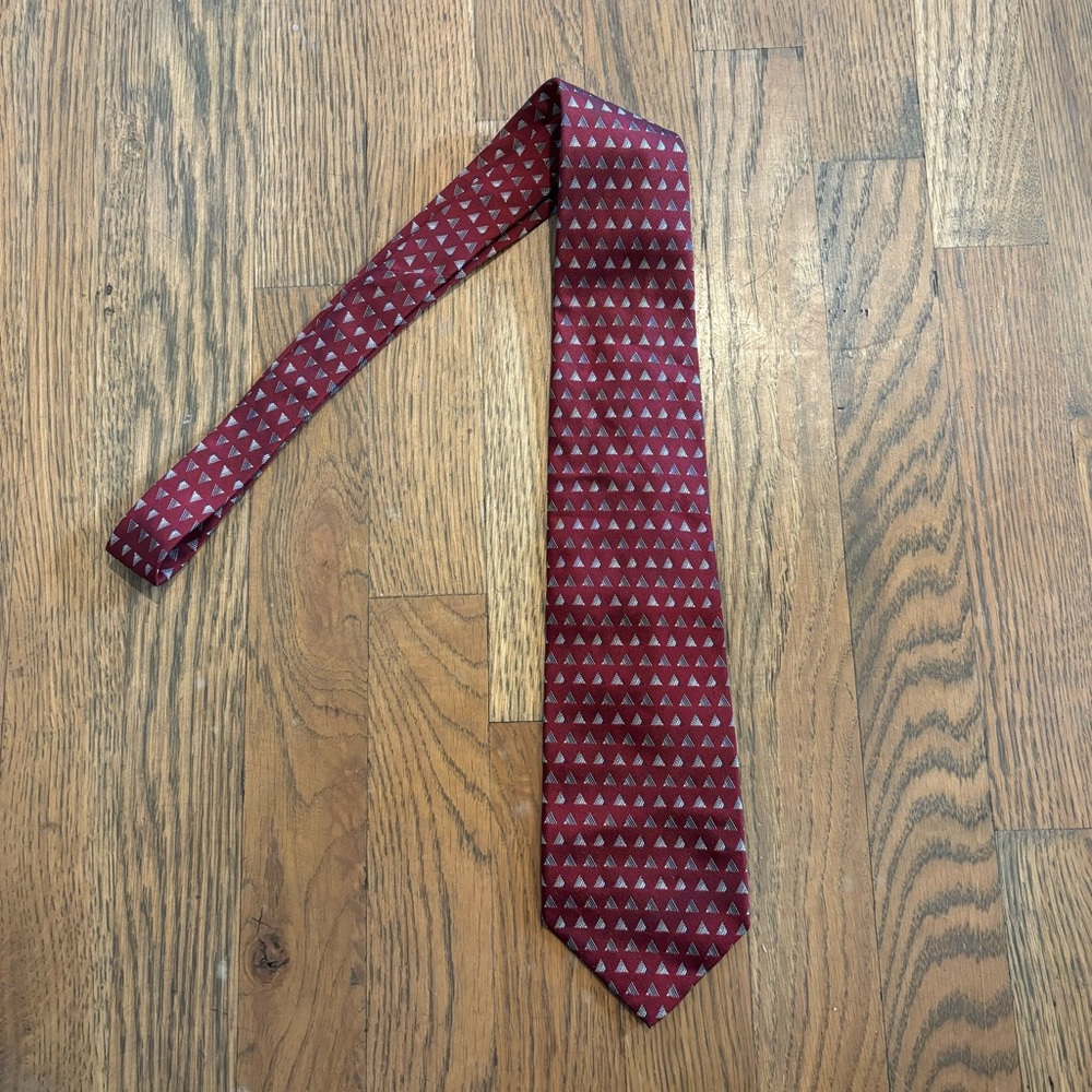 Lauren Ralph Lauren 100% Silk Red Necktie